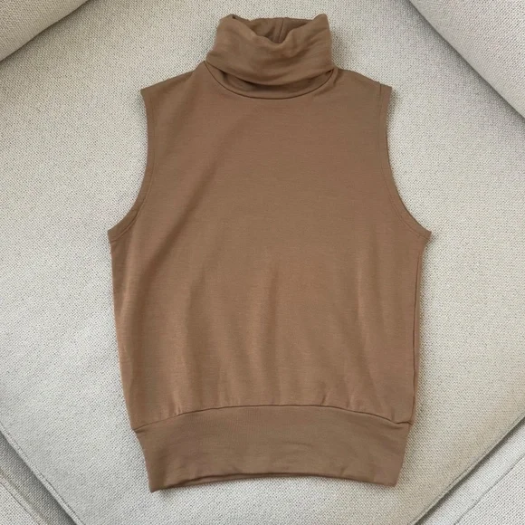 Bleusalt The Sleeveless Turtleneck in Camel ASO Meghan Markle - Picture 2 of 4